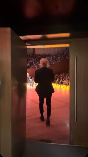 David Garrett Instagram - I think, we did well 🤪😉😁

#davidgarrett #concert #trio #iconic #tourlife #applause #concerthall #candels #success #excitement