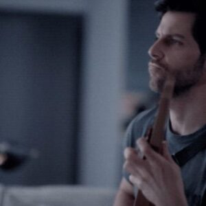 David Giuntoli Instagram - The text message that appears is the magnificent @lizzy_greene teaching me how to post this GIF to Instagram. 

Thank you to Lizzy & screen-record for making this meta-moment possible. 

We did it Lizzy. See you tomorrow at work. 

New #AMillionLittleThings tonight at 10/9c on ABC.