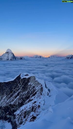 David Göttler Instagram - Mother Nature is so clever - first, we suffer those first 2 nights above 6000m feeling grim and confined to a small tent because of snowfall: then, she gives us this and all discomfort is forgiven and forgotten in a second.
.
#neverstopexploring @thenorthfacede #himalayas #expedition #tentwithaview #imjatse #islandpeak #acclimatization @leki.ski.outdoor @julbo_eyewear