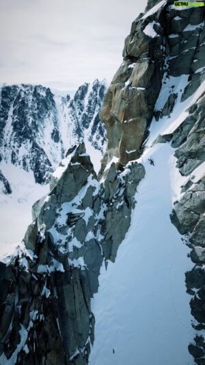 David Göttler Instagram - One more clip from the other day when training with @mike_d_arnold .
.
#neverstopexploring #chamonix #trainingday @thenorthfacede #alpinism