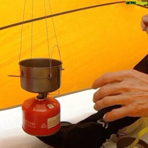 David Göttler Instagram - What should you eat when you’re attempting a big mountain? How do you cook it up there in a tiny tent? It’s actually a bit more tricky than you might think. I’ve tried so many things over the years and in this week’s #MountainMentor episode I share what food and food prep looks like for me right now on a big mountain. 
I’m curious to hear what your favourite mountain foods are. Let me know in the comments.
Hit the link in my bio to watch the episode.
.
#mountainmentor #monday #food #cooking #mountains #expeditions #himalayas #everest #maurten @thenorthfacede @alpsolut.pictures @maurten_official