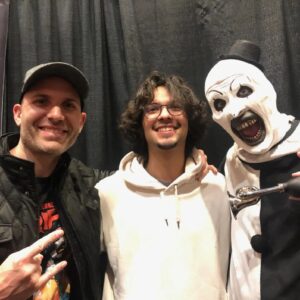 David Howard Thornton Instagram - Got to meet so many incredible fans as well as actors that I admire at Horror Hound Weekend! What an awesome time! I'm one happy clown. 🤡😁 @horrorhound @matthewlillard @thegiancarloesposito @martinkove @xolo_mariduena @peytonlist.