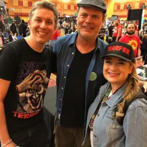 David Howard Thornton Instagram - Awesome weekend at @madmonster in AZ. Lovely seeing @rainnwilson , @robert_b_englund , @officiallancehenriksen , @amiedonald_nz and SO many others. And nothing beats pranking @kanehodderkills with a fart machine in his trash can. I'm such a stinker. 🤡🤘
