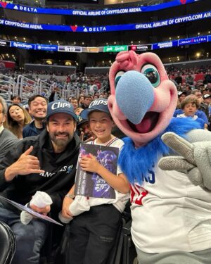 David Lee McInnis Instagram - GO CLIPS!!
Thanks so much @missjamielee for making A’s first game insanely memorable!! 🙏🏻💙🙏🏻💙🙏🏻