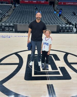 David Lee McInnis Instagram - GO CLIPS!!
Thanks so much @missjamielee for making A’s first game insanely memorable!! 🙏🏻💙🙏🏻💙🙏🏻