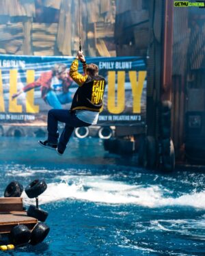 David Leitch Instagram - Once a Fall Guy, always a Fall Guy…
Yesterday was pretty EPIC-  #TheFallGuyMovie live preshow at Universal Studios STUNTACULAR! Great thanks to the entire team for creating such an AMAZING experience!!

@thefallguymovie 
#RyanGosling
@airaware1 
@shahaub 
@unistudios 
@action_horizons_stunts