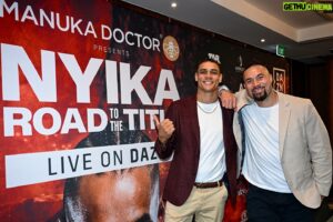 David Nyika Instagram - THE DREAM TEAM! Super excited about this next chapter. We’re bringing big time boxing back to beautiful Aotearoa on September 14 🤩

📷 @photosportnz