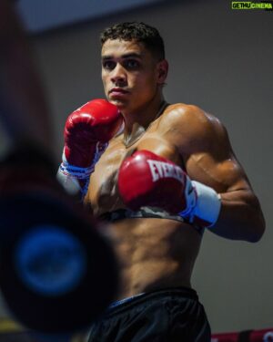 David Nyika Instagram - Itching to get at it! Expect nothing less than a career best performance on May 18th #FuryUsyk #RiyadhSeason #TeamNYIKA #RingOfFire 

📷 @jimmy.vailahi_