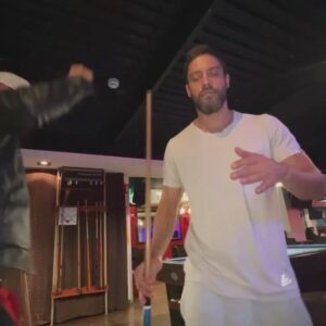 David Palacio Instagram - Semana cumpleañera ⚡️

Les recomiendo un videito qué hay por ahí en el carrete 😂😂😂