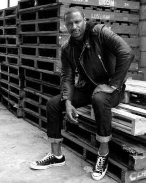 David Ramsey Instagram - Quick, impromptu photoshoot with the incredibly talented
@mariusluppino 
Go to my app to see the rest of them