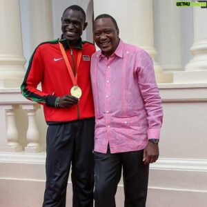 David Rudisha Instagram - With our beloved President Uhuru Kenyatta. At state house, what a wonderful breakfast reception!!!