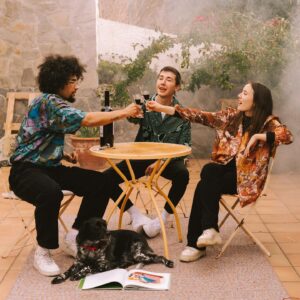 David Solans Instagram - SWEET LITTLE LIES  ft. @ritapayesroma & @mabreezee li foteeeeeeeng_WE'RE OUT!?!!

alineacion de lujo para esta 🃏 @lowis___ bass 🤸 @onthejuan drums 😮‍💨 

doy gracias a la academia para con esta oportunidad..

@arnaufigueres_ mix & master
photos @byclararuiz 
cover @lluc_queralt 
espacio patrocinado por @david_solans 

enjoy ✌️