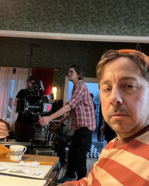 David Sundin Instagram - PREMIÄRHELG! Jag kan inte nog understryka hur mysig, kul och spännande den här filmen blev! Samla dina favoriter och gå och se på BIO! BIO! KNYCKERTZ & SNUTJAKTEN! Här är lite bilder från bakom och ovanför kulisserna! ❤️🎄