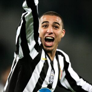 David Trezeguet Instagram - In questo momento, ancora di più.. #finoAllaFine ⚪️⚫️

#Trezeguet #Juventus #bianconeri