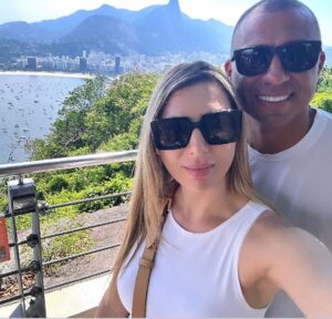 David Trezeguet Instagram - Smile 
#happy #vida #viajar