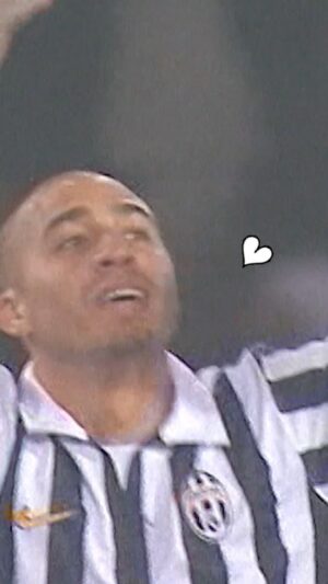 David Trezeguet Instagram - Ladies & Gentlemen: to the Bianconeri mothers out there! 😘🤍🖤

#MothersDay #Trezeguet #Juventus #Reel