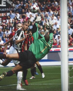 David Trezeguet Instagram - -1 a Milan vs Juventus.. ricordi ⚪️⚫️

#juventus #milanjuve #finoallafine