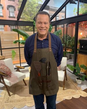 David Venable Instagram - Hi, Friends! I'm having a wonderful time in France! Even though I will be away, be sure to tune in to #ITKWD this Sunday! After my trip to France, I have some scheduled time off for the July 4th Holiday but don't worry, I'll be back soon! FYI: there will be no #ITKWD this Wednesday due to QVC's Jewelry Event! Check out when you can watch #ITKWD this week: 

🍴6/30: #ITKWD, 12pm-4pm ET, hosted by @maryqvc & joined by @chelseaphillipsreidqvc