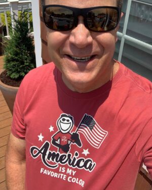 David Venable Instagram - Hi, Friends! I'm having a great time enjoying some time off for the July 4th Holiday! I'll be back on air this Sunday, 7/7! Tell me how you are celebrating the holiday and Check out when and where you can find me this week:

🍴7/7: #ITKWD, 12pm-4pm ET.