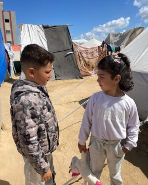 Davida Williams Instagram - More urgent aid for Palestinians. Please help them evacuate via the Linktree in my bio ❤️- 
@maryam__sendawi - a doctor currently in Egypt. She received word her mother was killed by bombs while cooking for the family and countless others she sheltered. Maryam’s 15 year old nephew ran to save her mother and was killed as well 
@acc_mohamed_t_shahla - a father of 2, an owner of horse stables, and an accountant. His pregnant horse was killed during the war and they all looked forward to the birth 
@muathjamal96 - a father of 2. One of which is 5 months old and his wife had to give birth without medication or anesthesia 
@basma_shahla - mother of 2. Artist/photographer with a linen line whose children are sick and horrified. 

We are personally responsible as Americans so this is our way of helping. Donate, follow them, share their stories