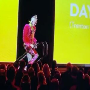 Daya Betty Instagram - 🩸💉I can do anything… 
except make insulin 💉🩸
I had the opportunity to speak at the @freestylediabetes National Sales Meeting this year as well as meet with representatives to learn more about future technology advancements made for diabetics such as myself. It was an honor and privilege to be surrounded by such a passionate and dedicated a community. Thanks to their scientists and team, @freestylediabetes are making it easier for me to live life to my fullest! 

Learn more about the FreeStyle Libre
2 and 3 systems by visiting
FreeStyleLibre2.us and FreeStyleLibre3.us.
@AbbottGlobal @FreeStyleDiabetes
#TeamFreeStyleLibre #freestylediabetes #diabetes #dayabetty