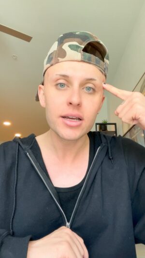 Daya Betty Instagram - Listen up haters. This one is for you. 

#gay #dayabetty #rupaulsdragrace