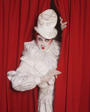 Daya Betty Instagram - They don’t call it the “Big Top” Circus for nothin’ 😉🎪🤡

👔: @living4q 
📸: @tannerpeterson_ 

@rupaulsdragrace @vossevents @worldofwonder