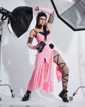 Daya Betty Instagram - ✨📸 When I’m wearing @BetseyJohnson, I’m ALWAYS ready for my closeup 📸 ✨ Thank you the entire #BetseyJohnson team for uplifting the LGBTQIA  community ALL YEAR ROUND! 🤘🏼🏳️‍🌈

📷 @ericrichardmagnussen 
👗& 👛 @betseyjohnson 
💇🏻‍♀️ @wigsbyneillucas 

#betseyjohnson #rupaulsdragrace #dayabetty #gay