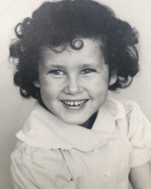 Dayle Haddon Instagram - On this new birthday turn around the sun what would I tell my younger self that I know now? 

I would tell her to protect all the joy that is already inside. To stay kind and thoughtful to others..that we are all together on this journey no matter where we are on the path. 

I’d remind her to remain curious, willing to keep learning, growing and evolving so that every age brings something new. 

I would whisper there is magic all around and it is up to her to look for it; in her friendships, in her relationships, in work, and in the world. 

I would remind her that when challenged, to choose the path that creates the highest good..it is always the one that leads to the happiest outcome..and to continue to choose the highest version of herself no matter what the challenge…and let the rest fall away. 

I would let her know that you can’t control all that happens to you but you can control how you handle it. That is within your grasp. 

And above all, I would tell her that love; loving herself, as well as others, and having the compassion to do so, is the single most powerful transformational action she can do. 

We are here for only a brief time. What do we want to leave behind…

#Happy Birthday❤️ #followthejoy #happybirthday #may26 #gemini #lifelessons #lookingback #lookingbackmovingforward #gratitude #birthday #learning #loveandservice #spiritualjourney #themysteriesoflife #transformation #loveyourself #loveshayaris📃 #beautyfromwithin #innerbeauty @womenone

Photo: André Rau @andrerauphotography
Makeup: @sandylintermakeup