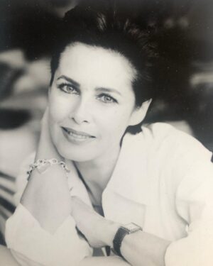 Dayle Haddon Instagram - On this new birthday turn around the sun what would I tell my younger self that I know now? 

I would tell her to protect all the joy that is already inside. To stay kind and thoughtful to others..that we are all together on this journey no matter where we are on the path. 

I’d remind her to remain curious, willing to keep learning, growing and evolving so that every age brings something new. 

I would whisper there is magic all around and it is up to her to look for it; in her friendships, in her relationships, in work, and in the world. 

I would remind her that when challenged, to choose the path that creates the highest good..it is always the one that leads to the happiest outcome..and to continue to choose the highest version of herself no matter what the challenge…and let the rest fall away. 

I would let her know that you can’t control all that happens to you but you can control how you handle it. That is within your grasp. 

And above all, I would tell her that love; loving herself, as well as others, and having the compassion to do so, is the single most powerful transformational action she can do. 

We are here for only a brief time. What do we want to leave behind…

#Happy Birthday❤️ #followthejoy #happybirthday #may26 #gemini #lifelessons #lookingback #lookingbackmovingforward #gratitude #birthday #learning #loveandservice #spiritualjourney #themysteriesoflife #transformation #loveyourself #loveshayaris📃 #beautyfromwithin #innerbeauty @womenone

Photo: André Rau @andrerauphotography
Makeup: @sandylintermakeup