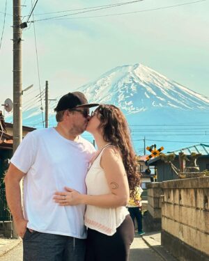 Daz Black Instagram - Japan with my family. What a magical place. I truly felt at peace with the people I love ❤️