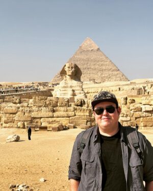 Daz Black Instagram - Love & Egypt. Love travelling the world with you darling ❤️ Also climbed up inside of the great pyramid and it was amazing! #egypt