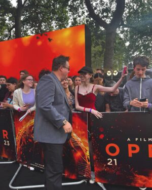 Daz Black Instagram - At the Premiere for #oppenheimer I hear this movie is the bomb 💣 Thanks for having me @universalpictures