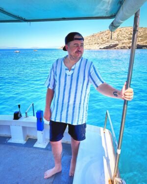 Daz Black Instagram - Greece was amazing. Even tho my new shirt makes me look like i escaped from prison