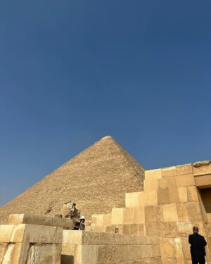 Daz Black Instagram - Love & Egypt. Love travelling the world with you darling ❤️ Also climbed up inside of the great pyramid and it was amazing! #egypt