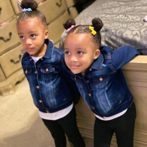 DeShawn Snow Instagram - Happy Birthday to my twin nieces, Ameerah and Ameenah💕 I can’t believe they are 4 years old already.  These girls bring so much joy to my life (and their big brother). I love their different personalities..one is sassy and one is bossy 💁🏽‍♀️ They are the sweetest blessings🥰 @dayum_kayy