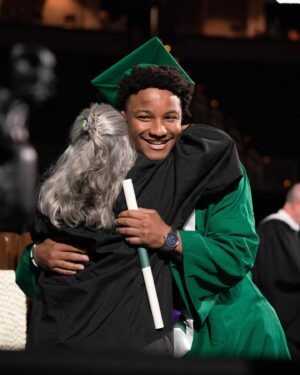 DeShawn Snow Instagram - I’m incredibly proud my big guy! ❤️ He finished his degree in just 3 years and it's truly an impressive accomplishment! He's one of the most disciplined and committed people I know, and I can't wait to see all the big wins that are in store for him both on and off the field. Congrats sweetheart! @realdsnow 
You deserve all the success that's coming your way. 🙌🏽🙏🏽
#AgainstAllOdds #ComebackKid #GodsPlan