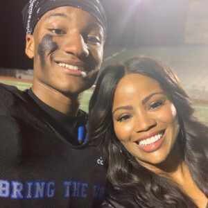 DeShawn Snow Instagram - Screaming Happy 19th Birthday to my second heartbeat 🎉🎂 Since you were a baby you’ve always beat the odds, set high goals for yourself, and smashed each one. There is no one tougher than you and I admire your strength, confidence and perseverance💪🏾. My love for you is unconditional and I will always be your #1 fan. 🏈 I love you to the moon and back, my warrior prince🎩. Happy Birthday D-Mike💕💕 @realdsnow