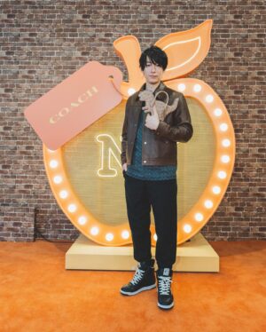 Dean Fujioka Instagram - .
𝐂𝐎𝐀𝐂𝐇 𝐖𝐞𝐚𝐫 𝐘𝐨𝐮𝐫 𝐒𝐡𝐢𝐧𝐞 𝐏𝐎𝐏𝐔𝐏 𝐒𝐭𝐨𝐫𝐞 @𝐇𝐚𝐫𝐚𝐣𝐮𝐤𝐮
⁡
8/31-9/24 まで期間限定オープン
⁡
コーチの最新FALLコレクションが満載🦖
自分らしさを表現して秋のファッションを楽しんで。
⁡
#コーチシャイン
#WearYourShine
#CoachJapan
⁡
@coach_japan
@coach