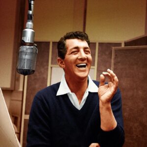 Dean Martin Instagram - Going into Thanksgiving week like…

(P.S. What are you thankful for?)

#DeanMartin #KingofCool #Thanksgiving #Thankful #Gratitude #Family #musicmonday