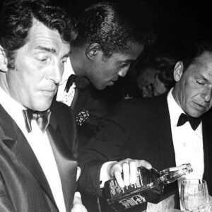 Dean Martin Instagram - As we continue to celebrate #RatPack birthdays this month (Sammy’s was December 8th) we’d like to today honor the one-and-only @sinatra who was born on this day, December 12th, in 1915! Time to celebrate! #RatPack #DeanMartin #FrankSinatra #HappyBirthday #SammyDavisJr #MusicLegends #SaturdayStyle #Friendship