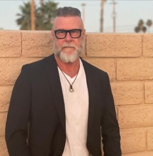 Dean McDermott Instagram - Sometimes ya just gotta embrace your inner Viking!! Special thanks to my buddy Shawn @floyds99barbershop for the killer cut!!! And @lillianlenore for the pics. #viking #cleanandsober #summertime #goldenhour