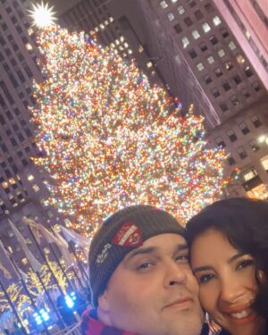Deanna Diaz Instagram - 𝗢𝗻 𝗮 ☔️ 𝗱𝗮𝘆, 𝘆𝗼𝘂 𝗮𝗿𝗲 𝗺𝘆 ☀️
∙
Yesterday Sunday funday, us being tourist in nyc, because Christmas season in nyc is magical. And us beating the giants helped that magic 😉💚🦅#GoBirds