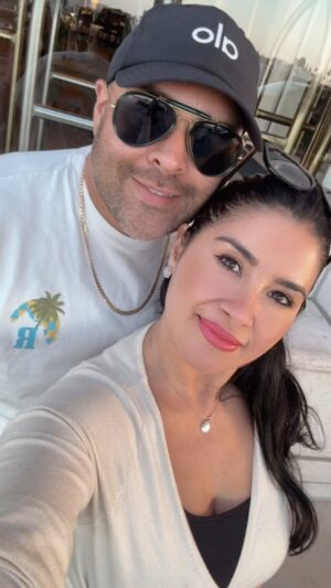 Deanna Diaz Instagram - 𝐻𝒶𝓅𝓅𝓎 𝐵𝒾𝓇𝓉𝒽𝒹𝒶𝓎 𝓉𝑜 𝓂𝒾 𝒸𝑜𝓇𝒶𝓏𝑜𝓃 ❤️‍🔥
•
Biggest birthday shoutout to my best friend, mi amor, the one who makes my life at ease. I appreciate you more than you know. Cheers to another year around the sun enjoying it with you. Te amo @mannyfromphilly 😘