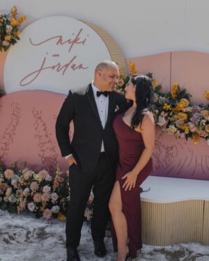 Deanna Diaz Instagram - 𝐂𝐞𝐥𝐞𝐛𝐫𝐚𝐭𝐢𝐨𝐧 𝐨𝐟 𝐋𝐨𝐯𝐞 🫶🏼
•
As I officially begin residency this week, I’m still daydreaming of the most magical wedding this past weekend celebrating the love of two of the best!✨❤️😍
@nikiboo @jordanmailata 
It was perfection!!
#HakunaMailata #loveyouguys