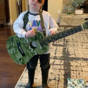 Deanna Duggar Instagram - My sweet little singer/ songwriter!❤️🎶❤️🎶