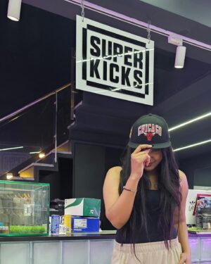 Deborah Doris Fell Instagram - 🤯🌸🤯♥️

@superkicksindia @thecatalyst.in @nainabhandary 🫶🏽

• 

#deborahdorisfell #styleblog #bossbabe #superkicks #superkicksindia #sneakers #nike #adidas #converse #toms #shoelove #shoelover #hyderabad #telangana #india #fashion #summers