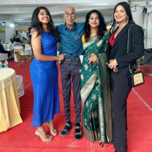 Deborah Doris Fell Instagram - ❤️
.
.
.
#family #familytime #familygoals #happyfamily #love #style #wedding #partywear #hyderabad
