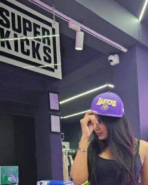 Deborah Doris Fell Instagram - 🤯🌸🤯♥️

@superkicksindia @thecatalyst.in @nainabhandary 🫶🏽

• 

#deborahdorisfell #styleblog #bossbabe #superkicks #superkicksindia #sneakers #nike #adidas #converse #toms #shoelove #shoelover #hyderabad #telangana #india #fashion #summers