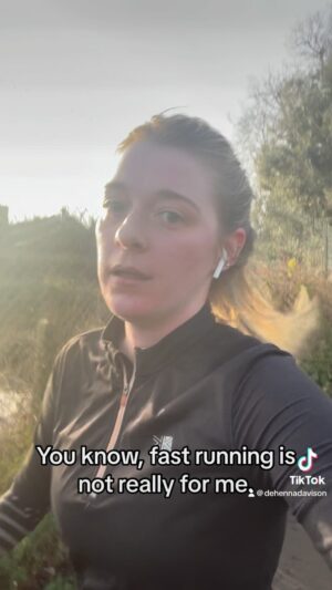 Dehenna Davison Instagram - Day three of London Marathon training - this time on a comedown from yesterday’s grim migraine attack! But it’s worth it because I’m raising money for the brilliant @national_migraine_centre! #running #marathontraining #migraine #chronicmigraine